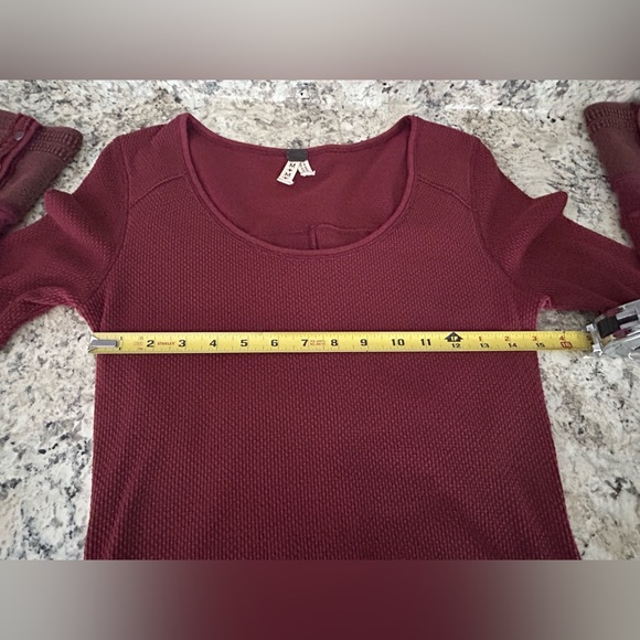 Free People We The Free Sunnie Valley Cuff Thermal Top Boho Maroon Rust Size M - Picture 13 of 14